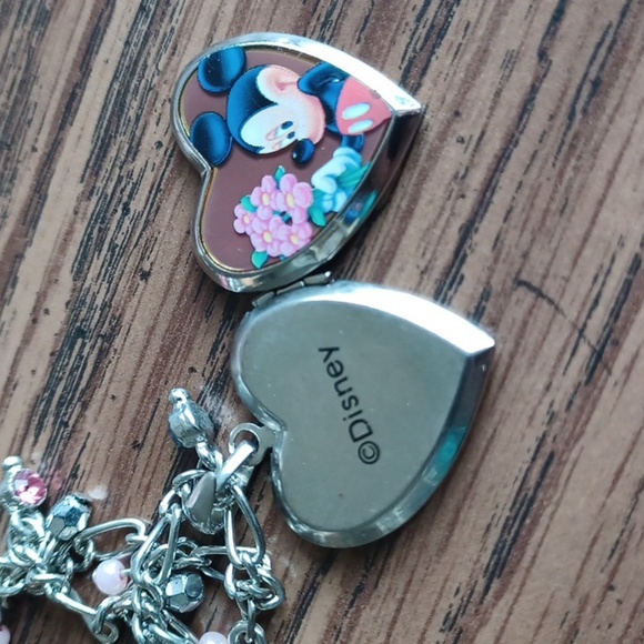 Disney Mickey Mouse locket and chain, 16" long - Picture 4 of 5